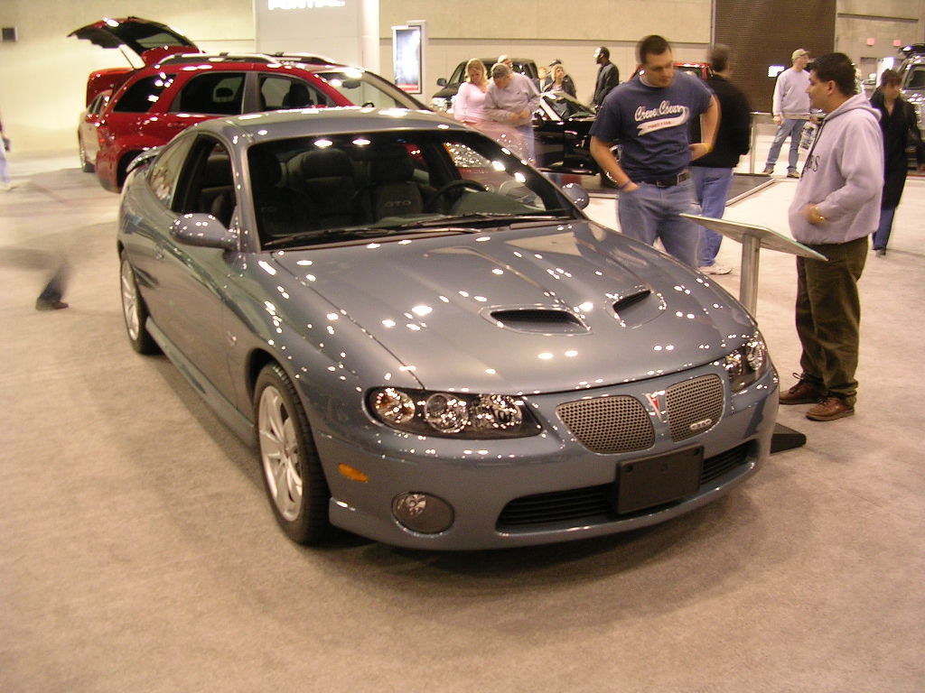 Automobile Pictures at > Pontiac > GTO > 2006